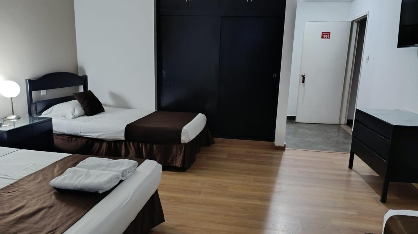 Hotel Ariston กาลี ภายนอก รูปภาพ