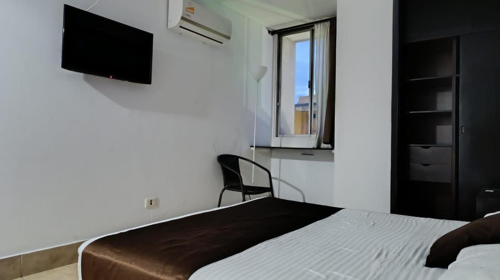 Hotel Ariston กาลี ภายนอก รูปภาพ